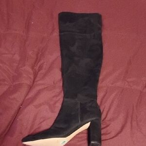 Black Knee-High Block Heel Boots - Women's